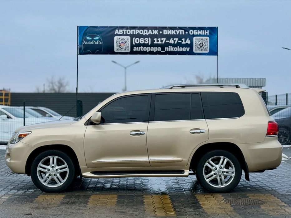 Lexus LX 570, повністью обслугований, в рідній фарбі