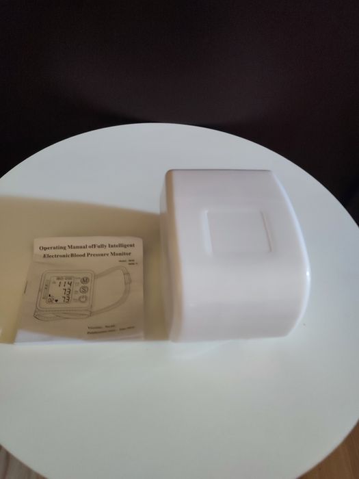 Електронний тонометр Electronic blood pressure monitor JZK-002!  BEST