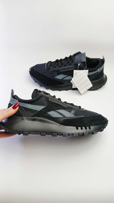 Оригінальні кросівки унісекс reebok classic legacy чорний