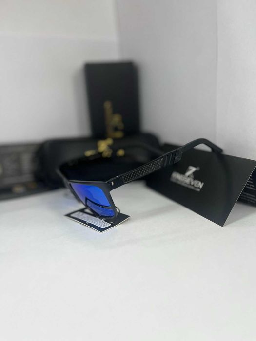 Okulary przeciwsłoneczne Kingseven + etui | drobne rysy/odpryski