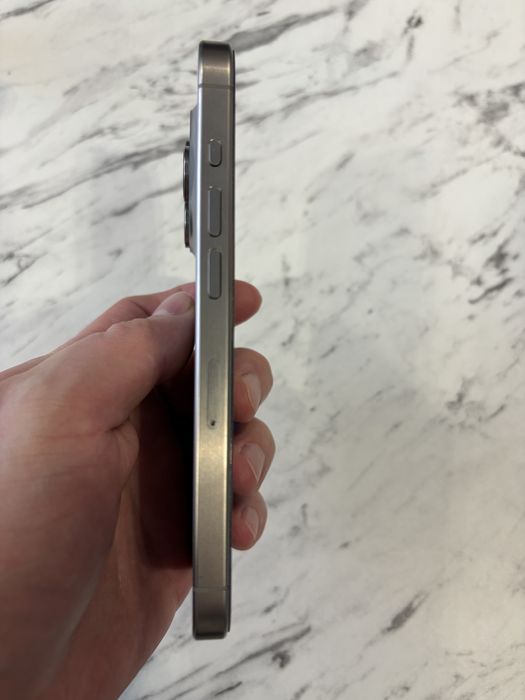 Смартфон Apple iPhone 15 Pro 128GB Natural Titanium