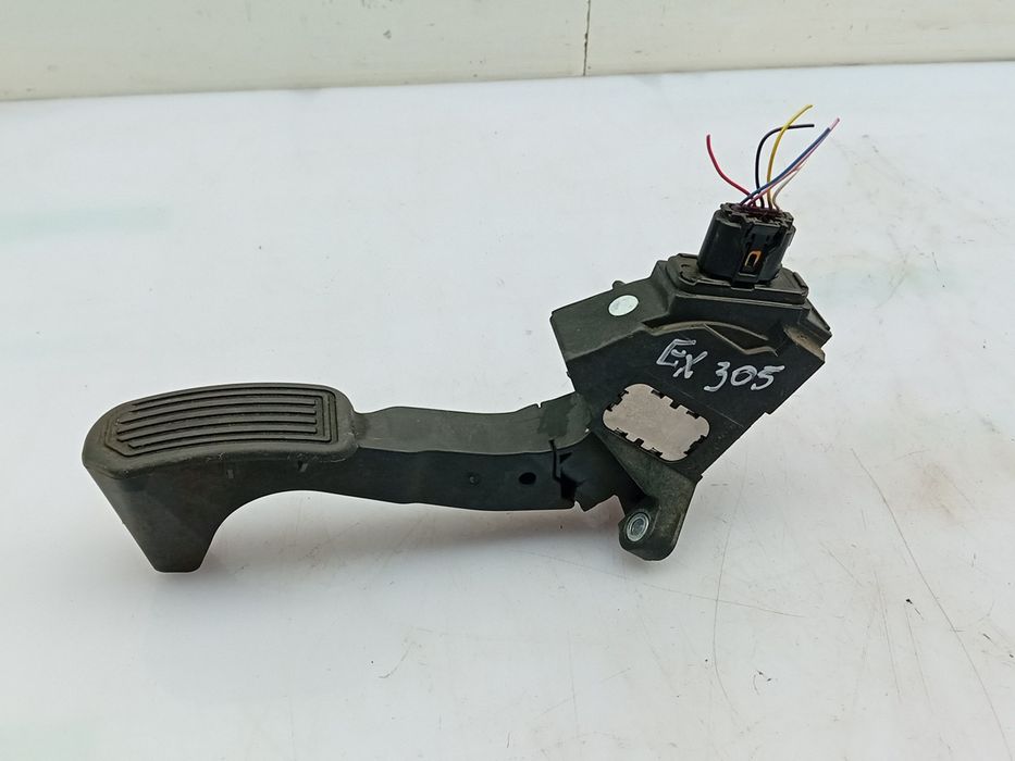 Pedal do acelerador TOYOTA Auris Touring Sports (_E18_)