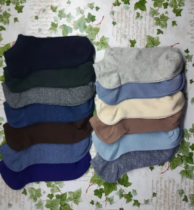 13 pares de meias curtas em algodão
