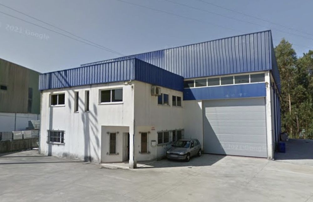 Armazém com boa localização