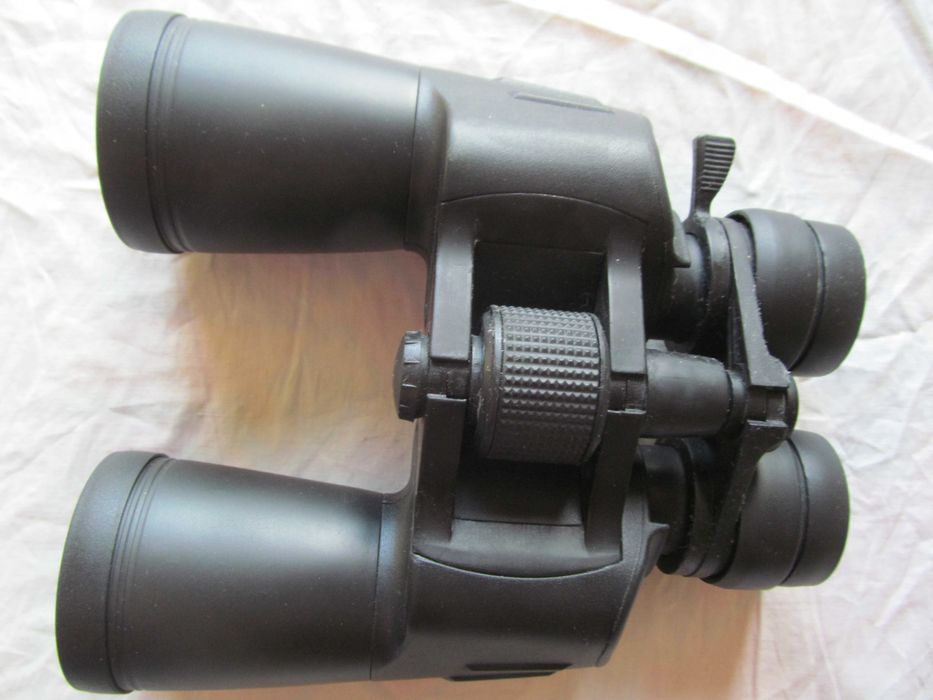 Бинокль.  Кратность увеличения 24х50.