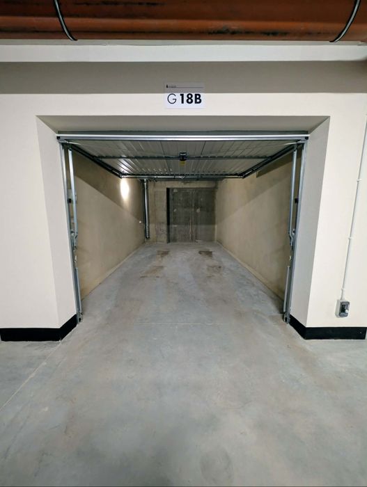 Wynajmę garaż Jeziorna Towers Kolbego 1B