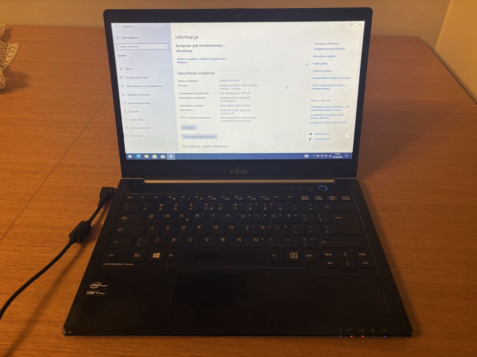 Ultrabook Fujitsu Lifebook U772 | i7-3667U | 8GB RAM | Działa / Do poprawek