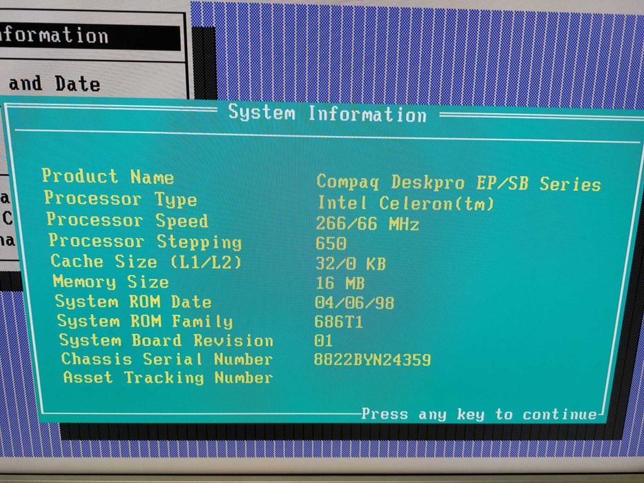 Stary komputer zabytek COMPAQ Deskpro 266 MHz