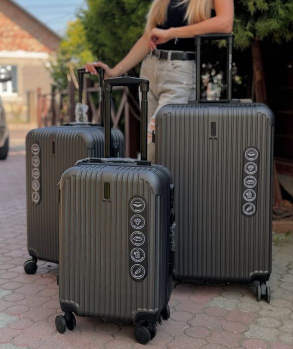 Дорожній чемодан на чотирьох колесах Wings вализа чемодан 4 колеса