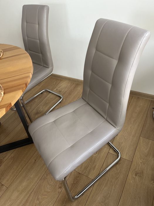 Krzeslo tapicerowane z ekoskóry 3 sz