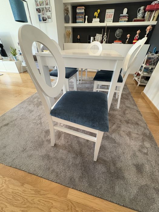 Conjunto mesa e 6 cadeiras de sala jantar