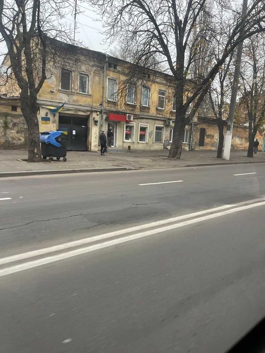 Фасадная квартира на Разумовской, под магазин, офис.