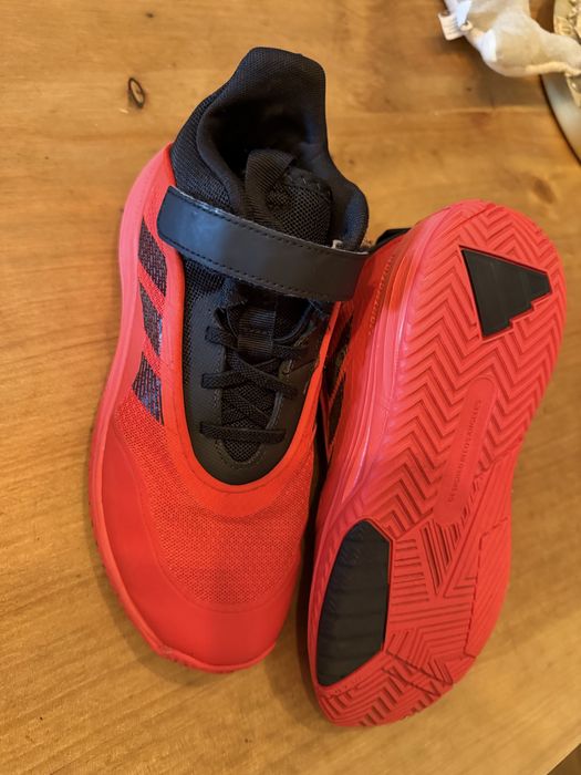 Adidas vermelhas 40