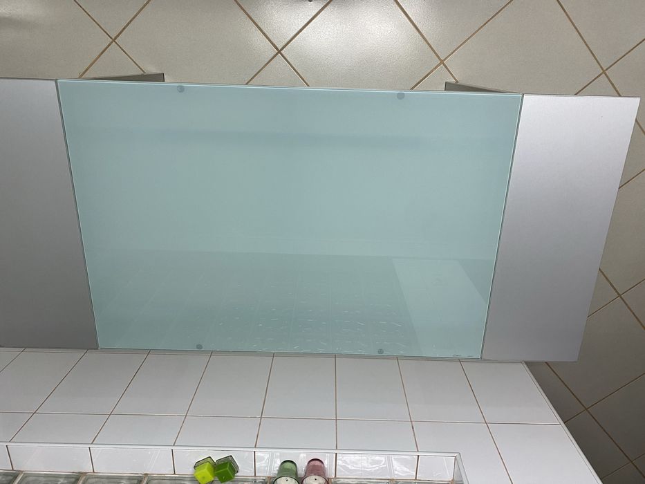 Mesa extensível com tampo em vidro, urgente