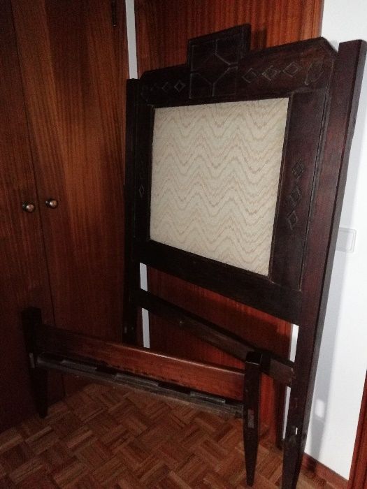 Cama de Solteiro Antiga
