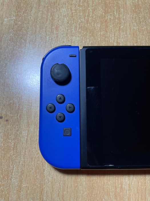 Nintendo Switch - Azul / Amarelo Néon