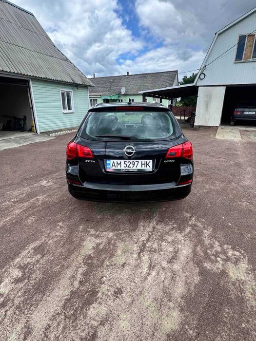 Opel Astra IV покоління/J