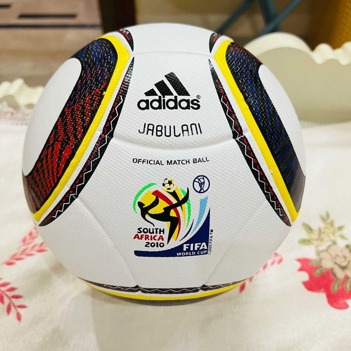 Adidas jabulani thermal yellow 2010 match ball size 5