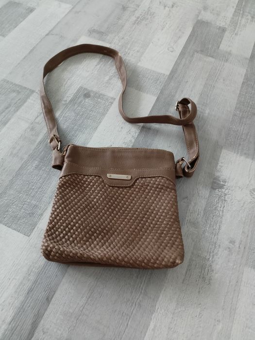 Torebka damska listonoszka na ramię pikowana