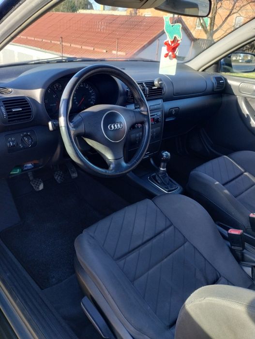 Audi A3 8L 1.6 102km