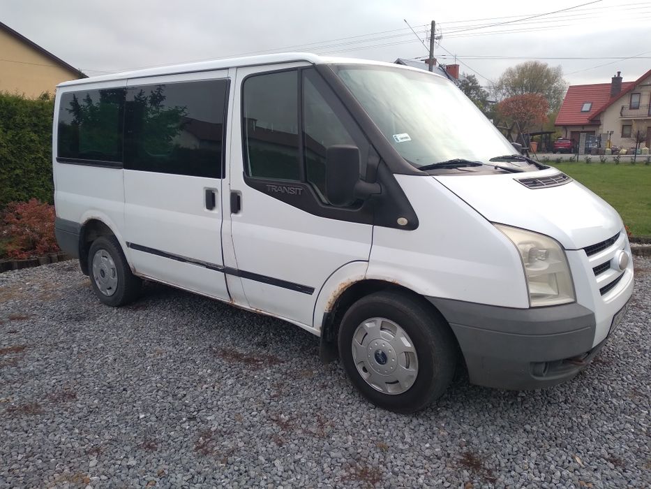 Ford transit 9 osobowy 2010r