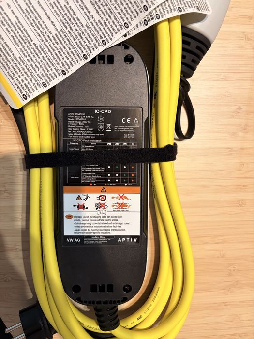 Oryginalny kabel ładujący VW Audi Seat Škoda 1EA971675AL Mode 2 NOWY