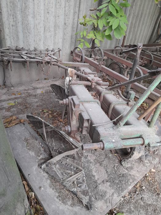 Плуг до трактора