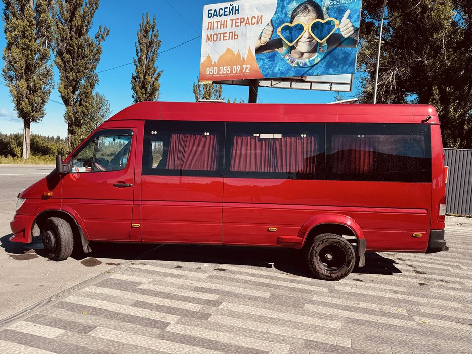 Автобус Sprinter 416
