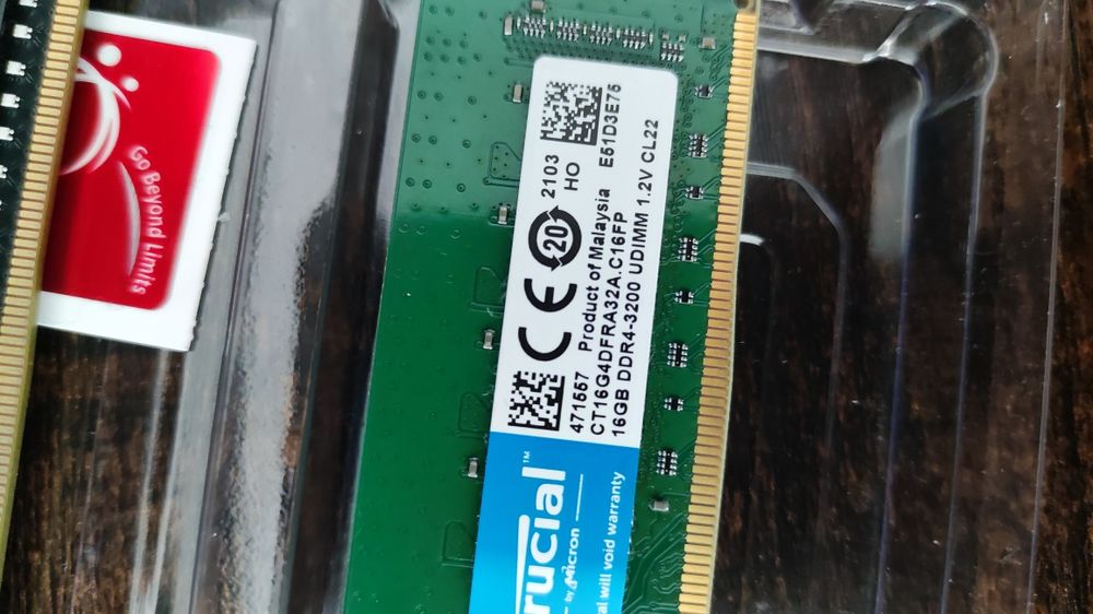 DDR4 Memory 16 GB and 8 GB64586267458434123