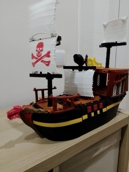 Barco dos piratas