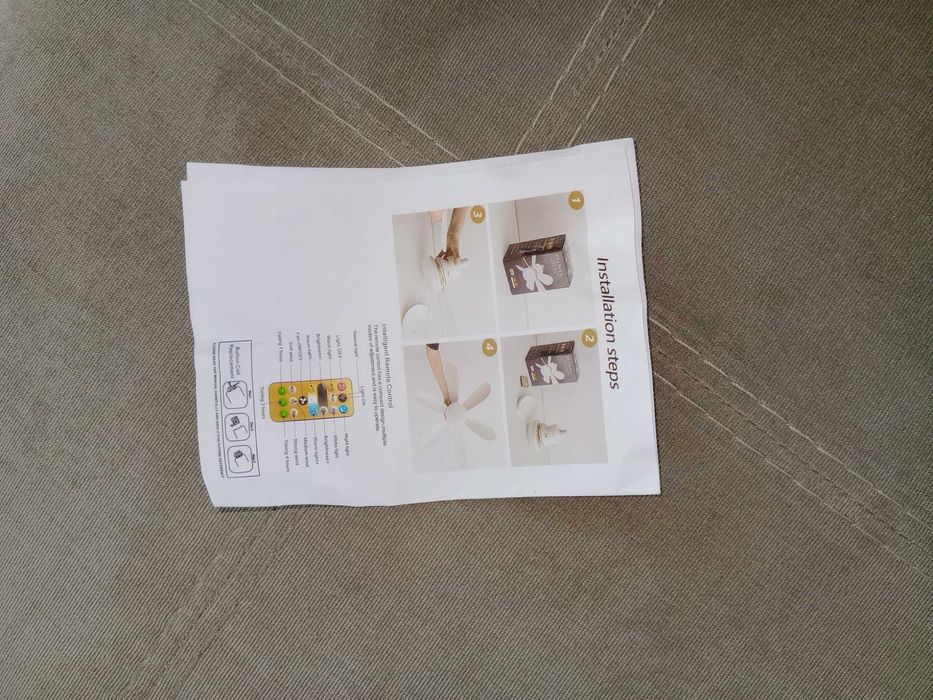 Ventoinha de teto com lâmpada integrada