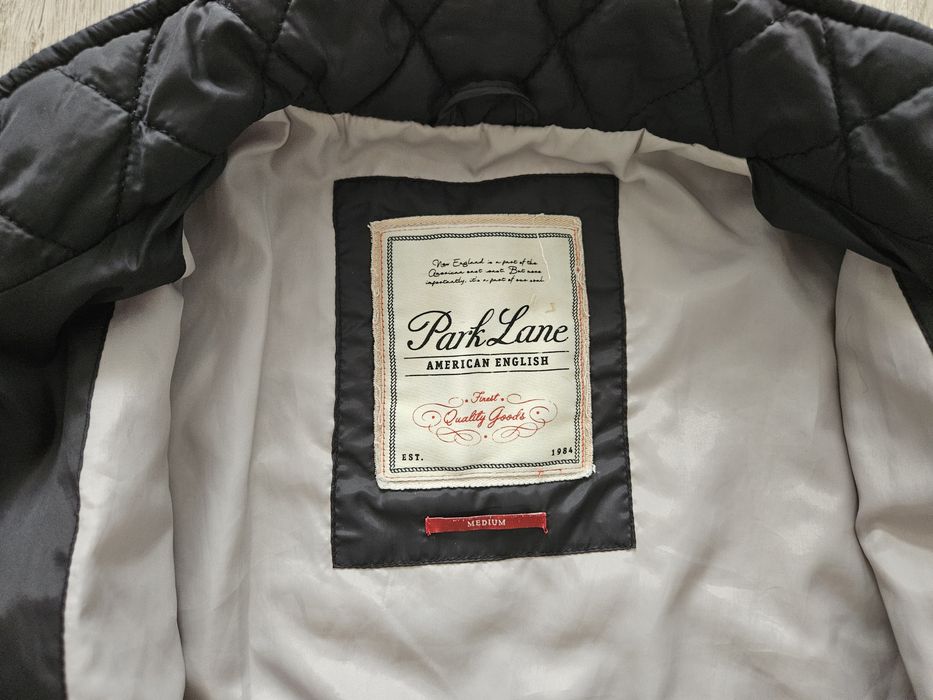 Czarna pikowana taliowana kurtka parklane m-l