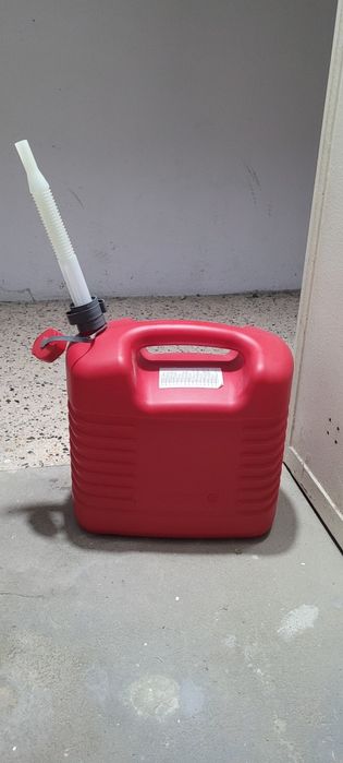 Vendo jarrican com muito pouco uso