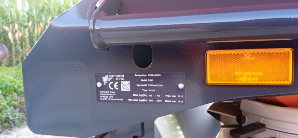 Rozsiewacz Kverneland  CL Kubota  DSM