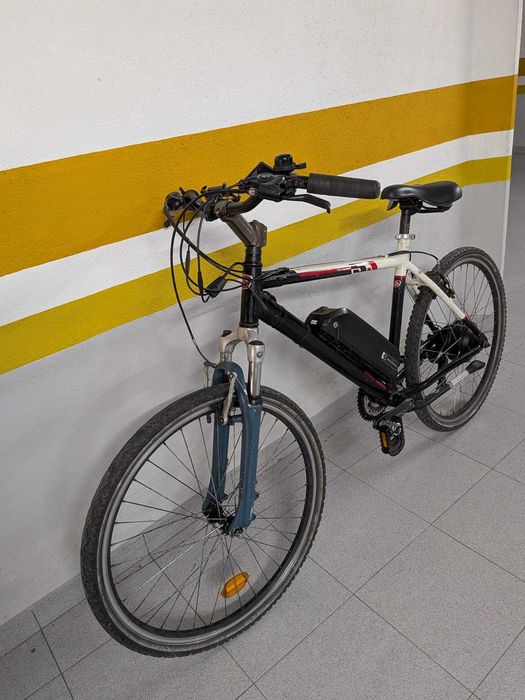 Bicicleta elétrica 26”, pronta usar