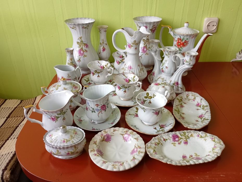Cały zestaw-porcelana Chodzież