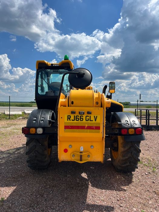 Продається телескопічний навантажувач JCB 535-125 2016 року випуску