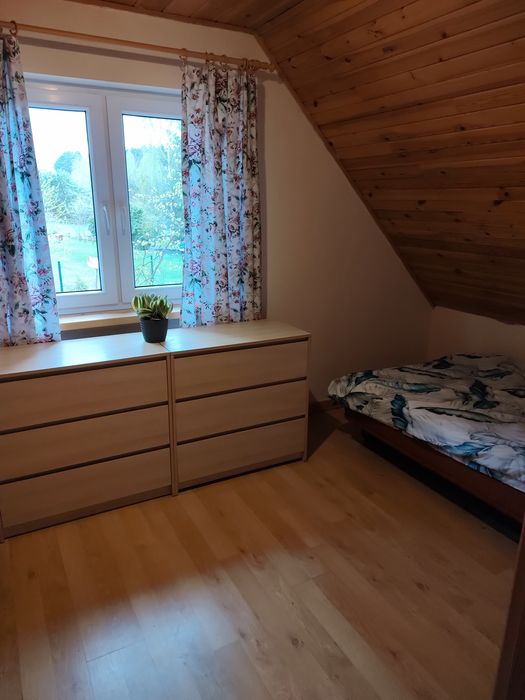 Domek nad jeziorem, wakacje, plaża, pomost
