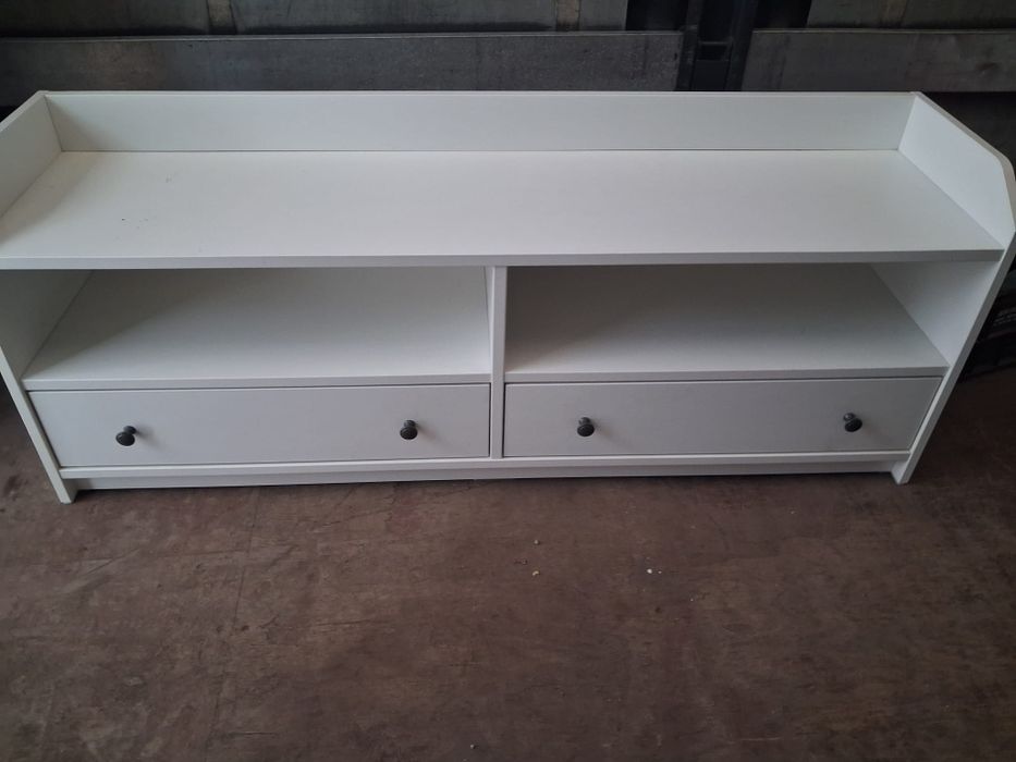 Movel branco sala Tv