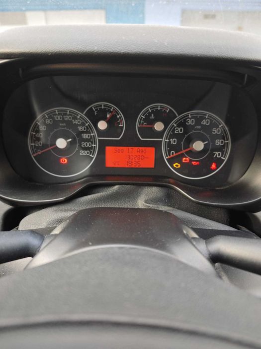 Fiat Grande Punto 1.2 Dynamic (12/2007) 130000Km comprováveis