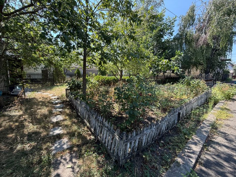 Продам будинок в центрі міста