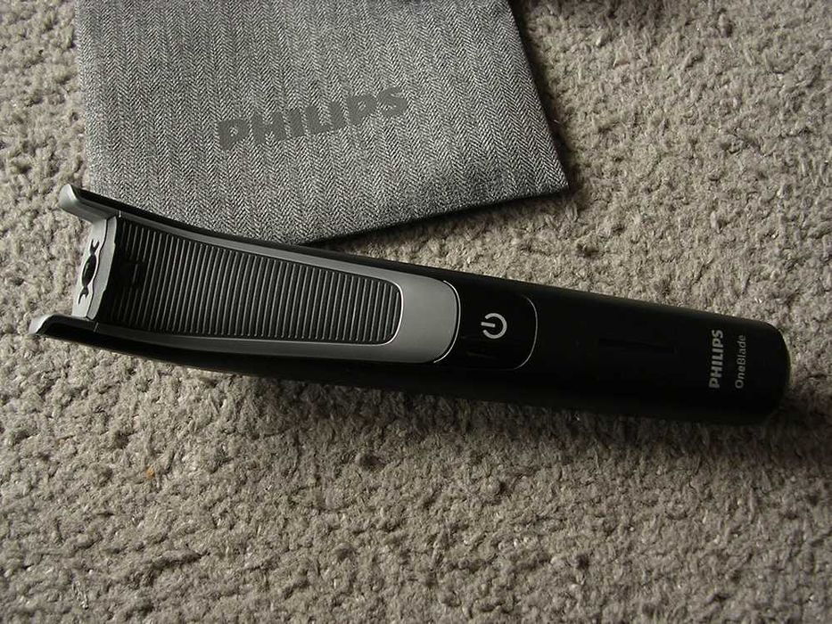 Golarka Philips OneBlade Pro QP6510 + ładowarka + etui