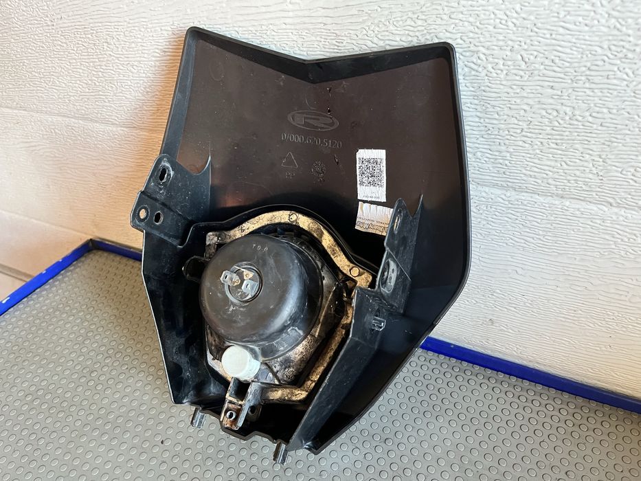 Czasza lampa owiewka rieju mrt pro trophy nowy model