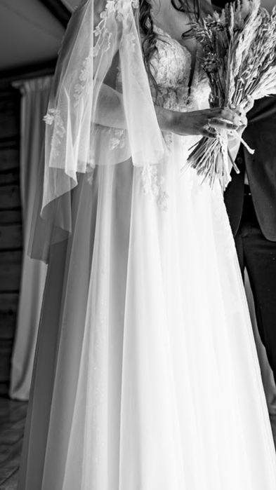 Suknia ślubna księżniczka boho mieniąca się Boska M/L rękawki tiulowe