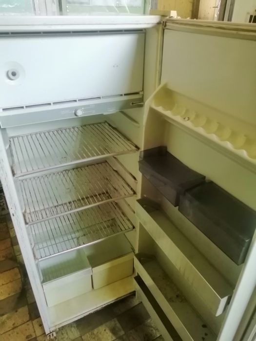 Продам холодильник Днепр 2