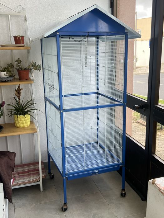 Gaiola grande para aves
