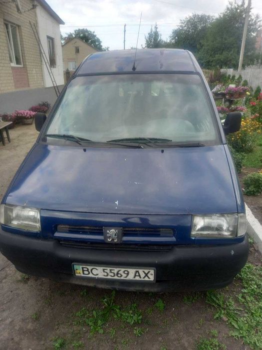 продаю автомобіль пежо  експерт
