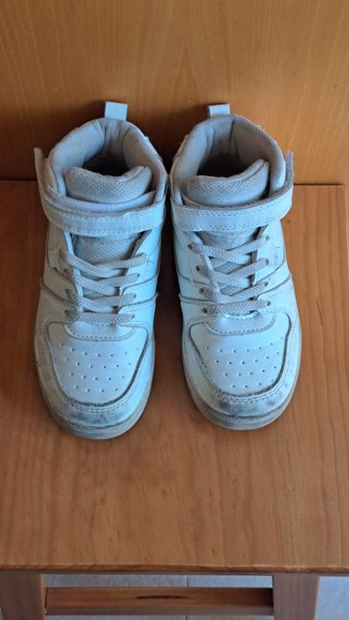 Ténis e chinelos criança