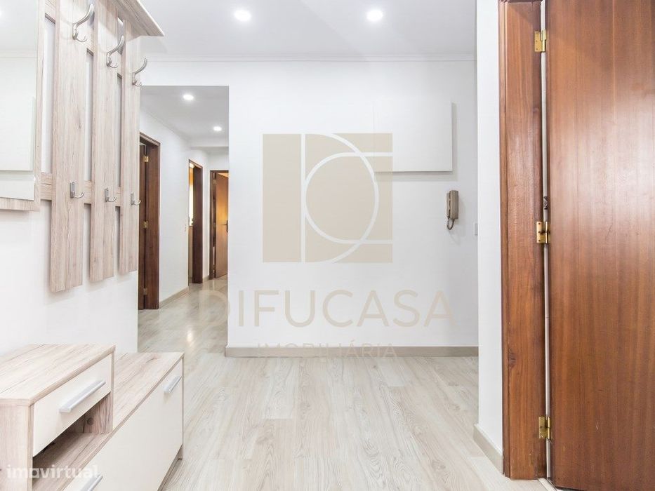 R363 Apartamento T3 1º Andar Amora