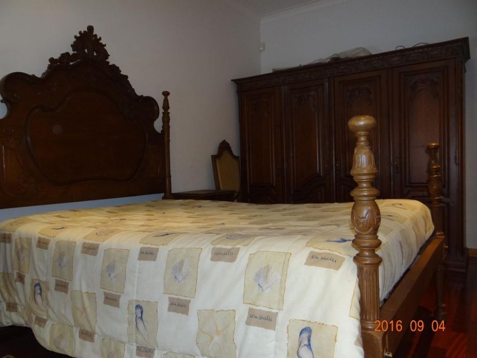 Mobília de quarto em muito bom estado